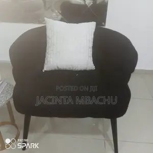 Stylish Modern 1-Seater Sofa