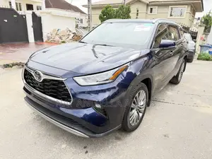 Toyota Highlander Platinum 2021 Blue