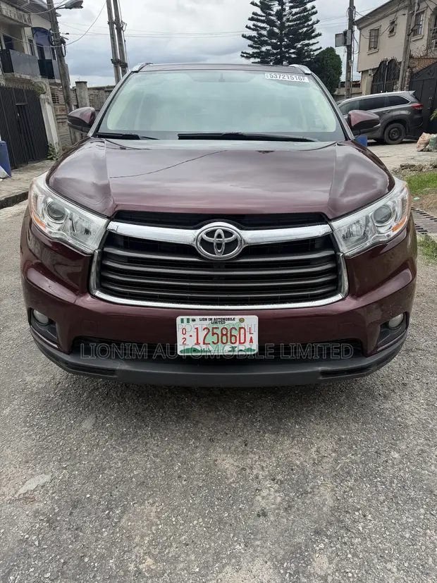 2015 Toyota Highlander XLE AWD SUV Ja - 1
