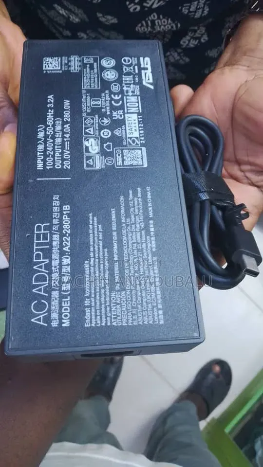 ASUS 280W USB-C Cajin (20V/14A) - 1