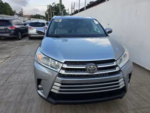 2019 Toyota Highlander Silver