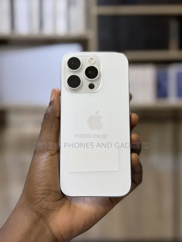 Apple iPhone 16 Pro 256GB White - 1