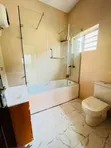 6-Bedroom Duplex a Sayarwa a Northern Forshore, Chevron - 2
