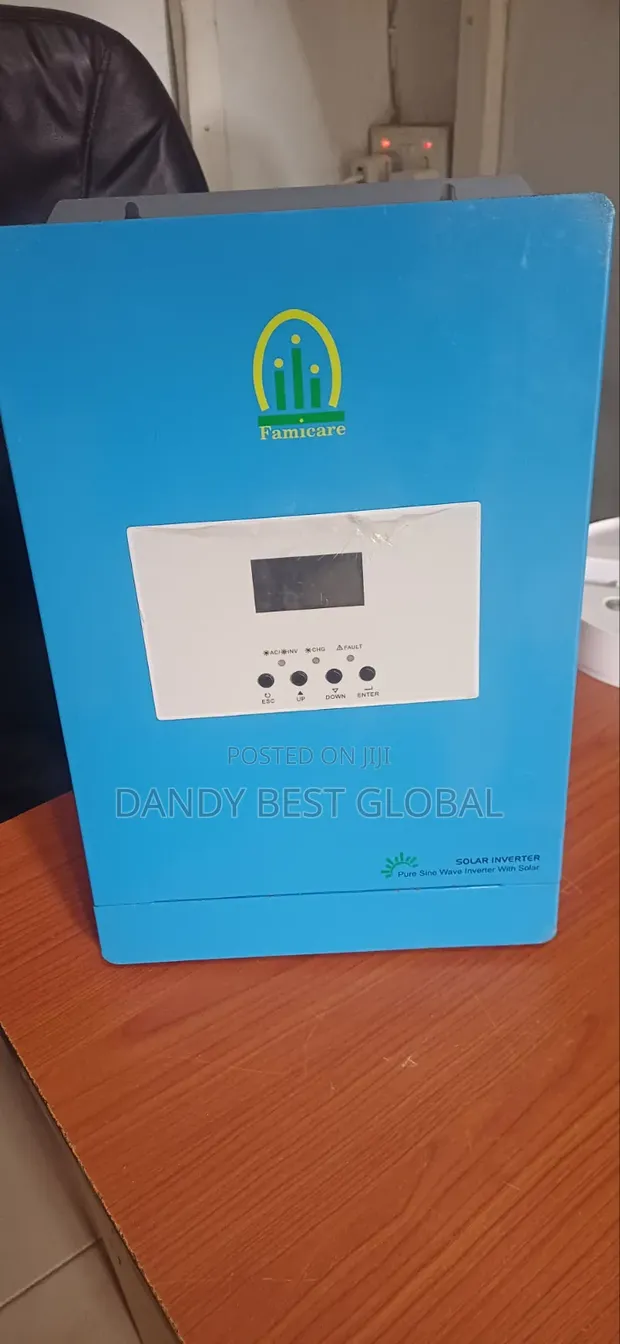 Famicare Hybrid Solar Inverter 5.5kva 24v - 1