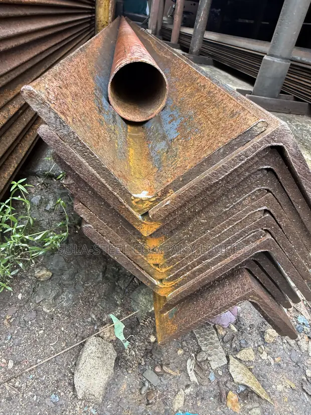 100x100x8mm Angle Iron - 1