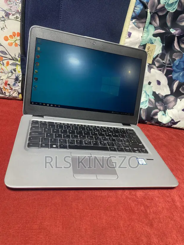 HP EliteBook 820 G3 Laptop - Core i5, 8GB RAM, 256GB SSD - 1
