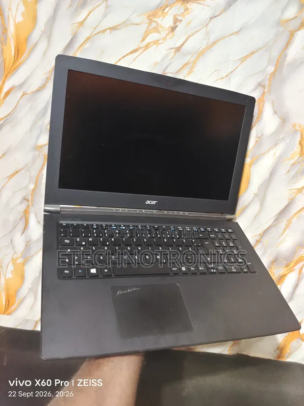 Acer Aspire VN7-592G Laptop - Core i7, 16GB RAM, 256GB SSD - 1