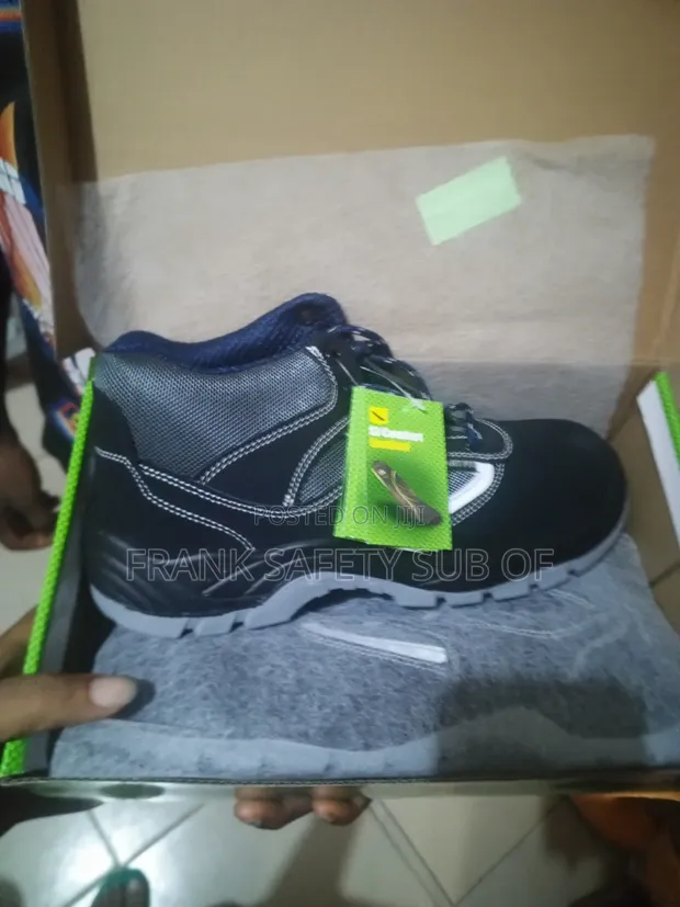 Brand New Foreign Safety Boots - 1