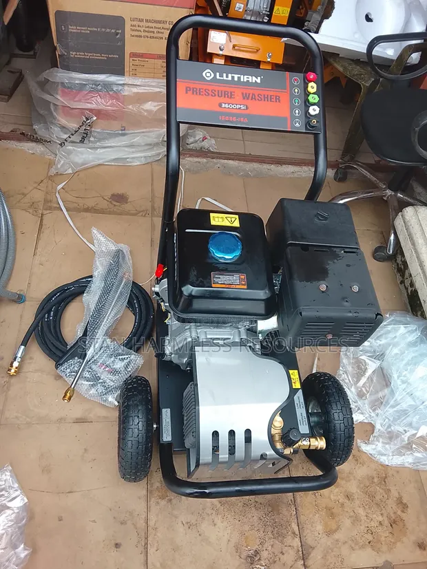 Petrol Pressure Washing Machine - 3600 PSI - 1