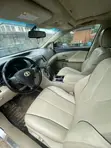 Toyota Venza V6 AWD 2010 Silver - 2