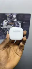 Apple AirPods 4 ANC - 3