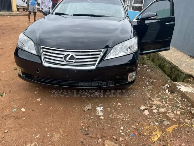 Lexus ES 350 2012 Black - 1