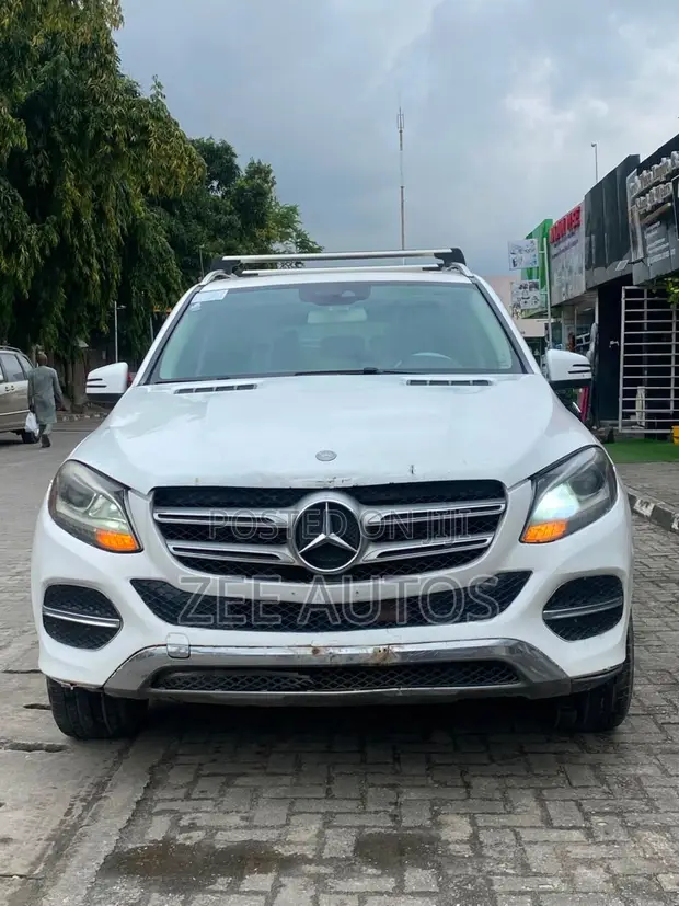 Mercedes-Benz GLE 350 2016 Fari - 1