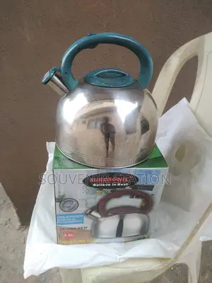 5.8L Stove Top Whistling Kettle