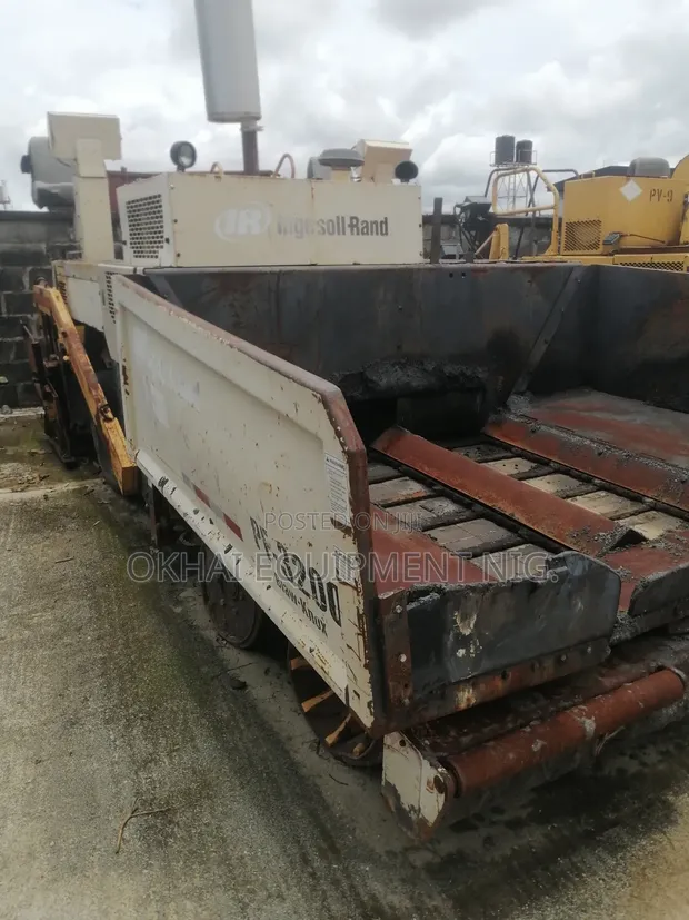Caterpillar Asphalt Paver for Sale - Foreign Used - 1