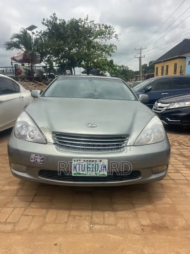 Lexus ES 330 Sedan 2004 Green - 1