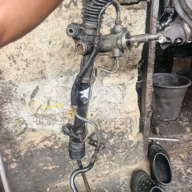 Steering Rack Toyota RAV4 2004-2007 - 1