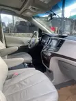 2012 Toyota Sienna XLE 7-Passenger Mobility - 4