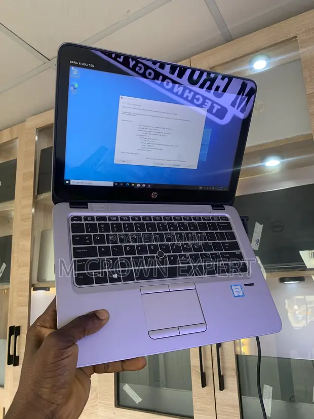 HP EliteBook 820 G3 Laptop - Intel Core i5, 8GB RAM, 256GB SSD - 1