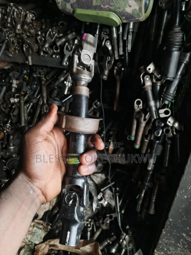 Steering Knuckle Toyota Camry 2012 - 1