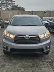 2016 Toyota Highlander LE V6 4x4 SUV - Silver - 1