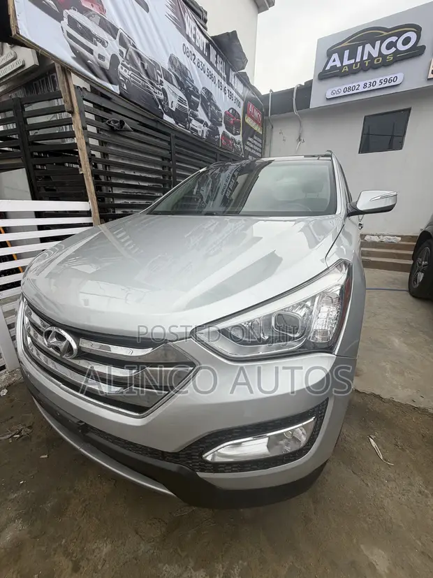 Hyundai Santa Fe 2015 Silver - 1