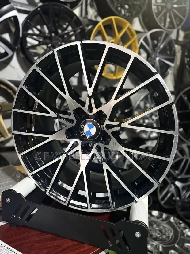Staggered 18-Inch Alloy Rim for BMW (Used) - 1