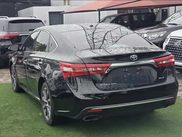 Toyota Avalon 2018 Black - 1