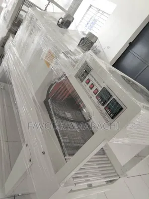Brand New Shrink Wrapping Machine for Bottled Water