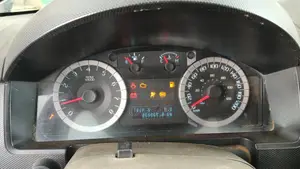 Ford Escape 2011 Fari SUV