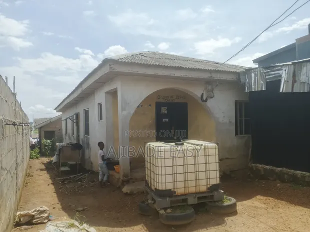 4 Bedroom Bungalow in Ayobo for Sale - 1