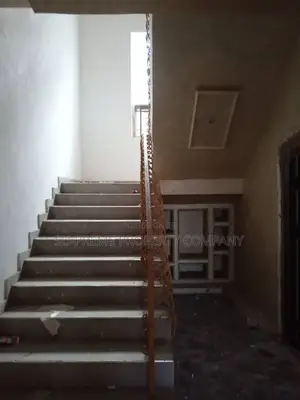 6-Bedroom Duplex don haya a Omole Estate Phase 1