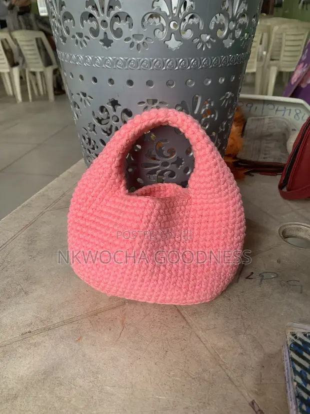Diamond Crochet Shoulder Bag - 1