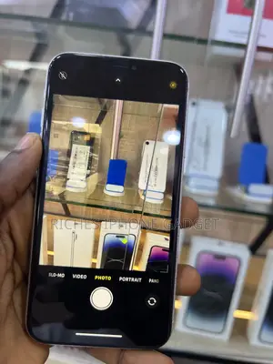 Apple iPhone XR 64GB White (Babu Face ID)