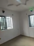 Gidan Kwalata Mai Dakuna 2 da Aka Zuba kayan daki a Isheri don haya - 5