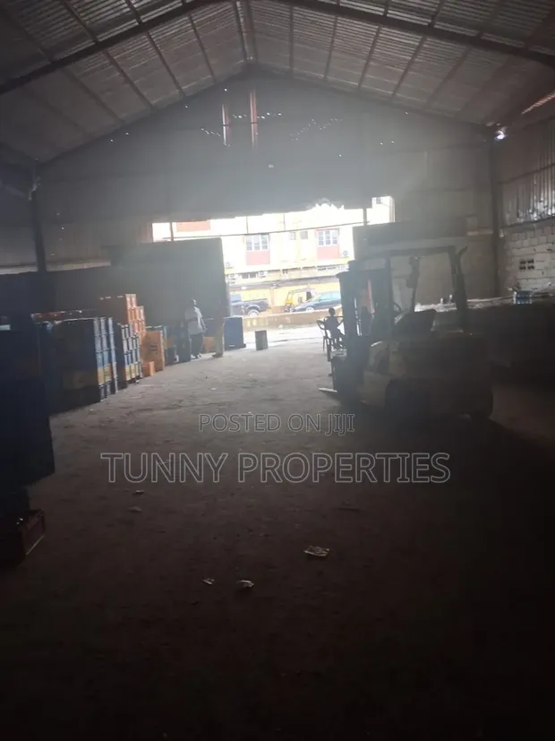 Warehouse for Rent - 600sqm, Dopemu - 1