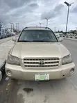 Toyota Highlander 2004 Zinariya - 2