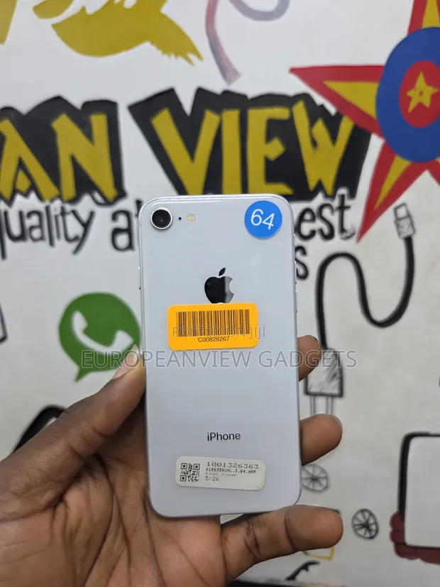 Apple iPhone 8 64GB White - 1