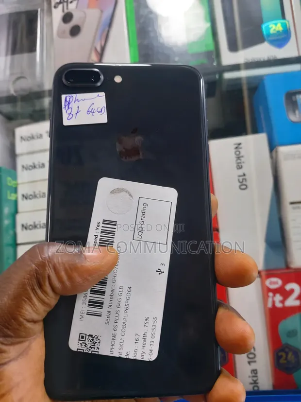 Apple iPhone 8 Plus 64GB Black - 1