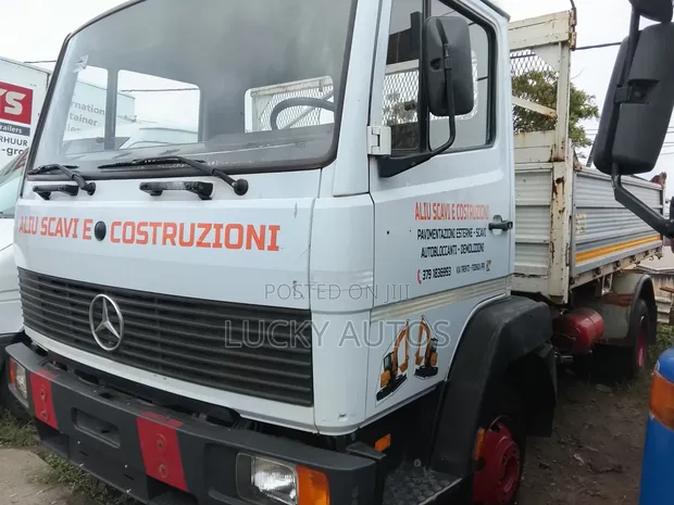 Mercedes-Benz 814 Tipper Truck (2002) - 1