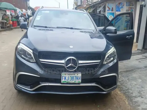 Mercedes-Benz GLE 350 2017 Grey - 1
