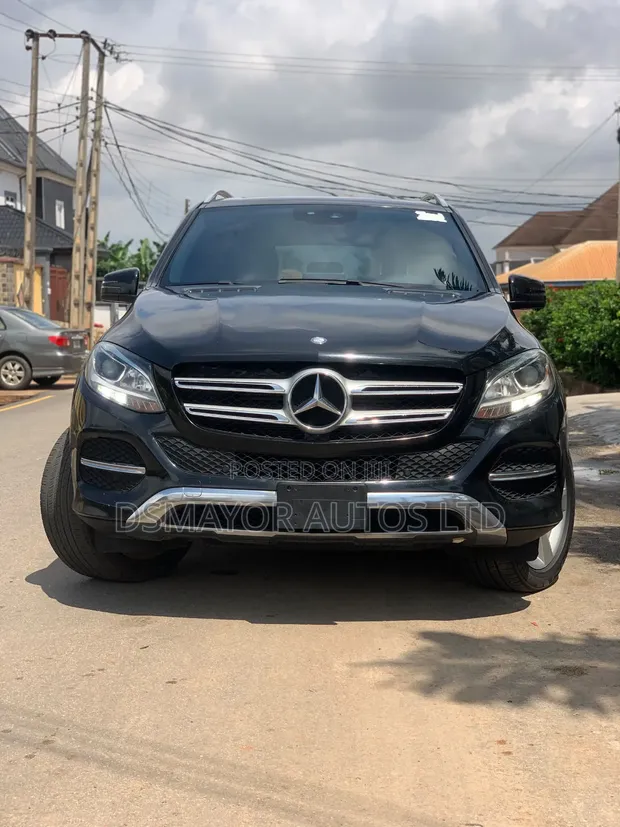 Mercedes-Benz GLE 350d 4MATIC 2016 Black - 1
