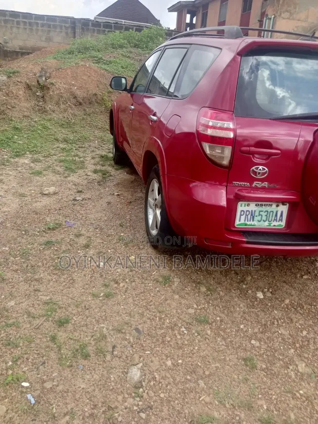 Toyota RAV4 2010 Orange - 1