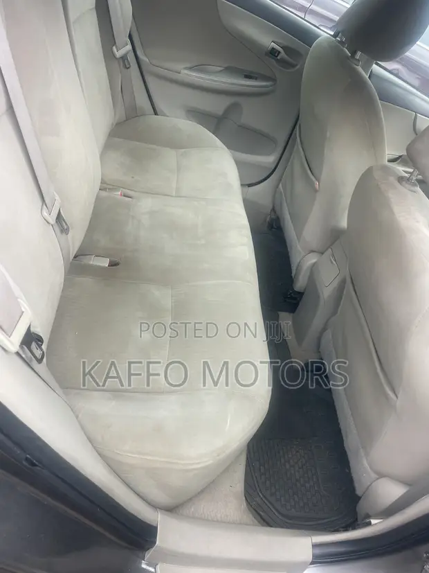 2010 Toyota Corolla LE Sedan - Gray - 1