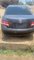 Toyota Camry 2011 Gray - 2
