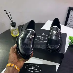 Takalman Jikin Mutum Na Firamare Na Prada Na Firamare