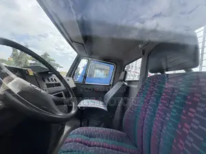Motar Fage ta Mercedes-Benz 609D 711D Mai Fadi da Fadi