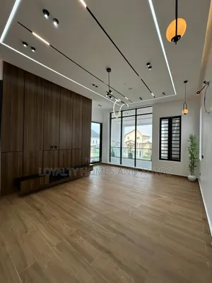 5-Bedroom House for Sale in Agbaoku Estate, Opebi