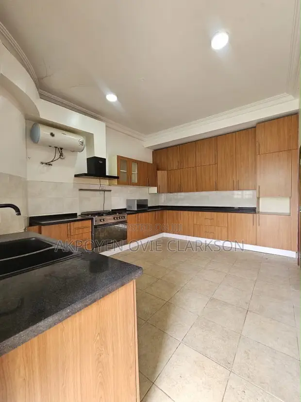 Gidan Kayan Daki 2 Bedroom da Aka Shirya don Sawa a Asokoro, Abuja - 1