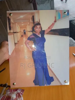 Custom Picture Frames - Ingantacce & Mai Araha